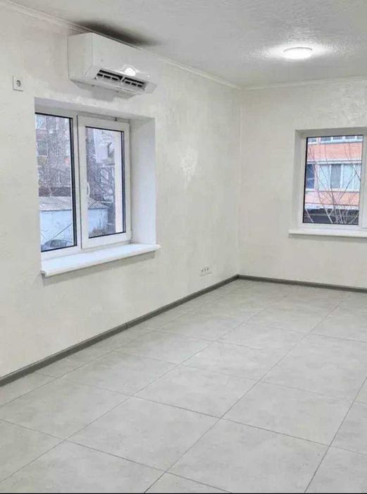 Довготривала оренда комерційного приміщення, р-н Набережного Кварталу