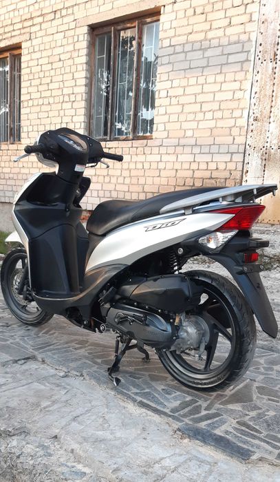 Скутер Honda dio 110