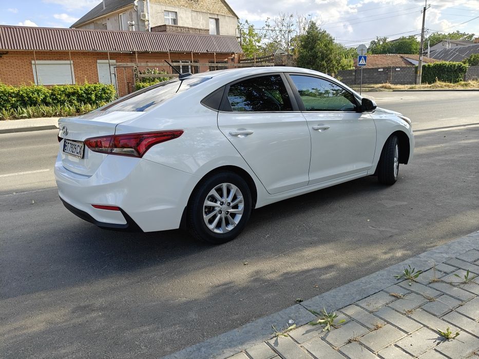Hyundai Accent 2020 VIN 3KPC24A66LE126800 фото оголошення 4 з 9
