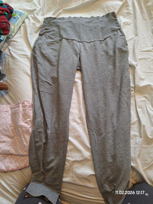 Ubrania ciążowe i do karmienia