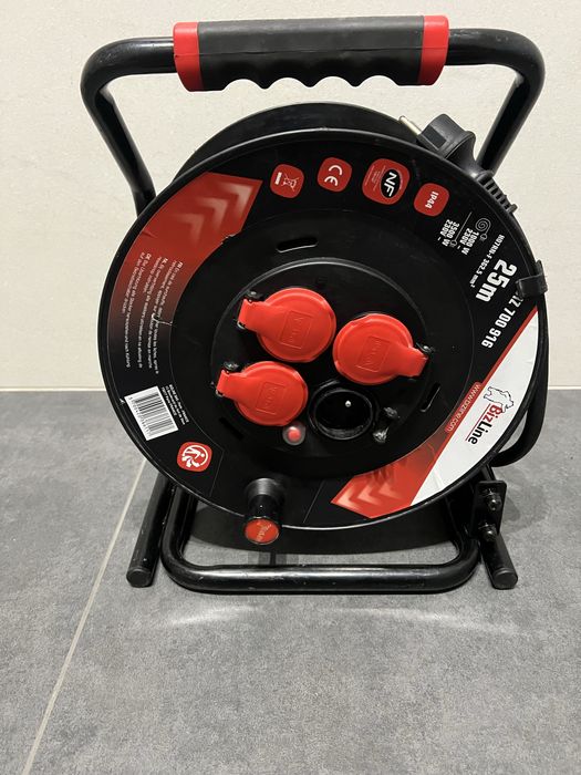 Подовжувач на котушці BizLine H07 RN-F 3G 2.5 mm