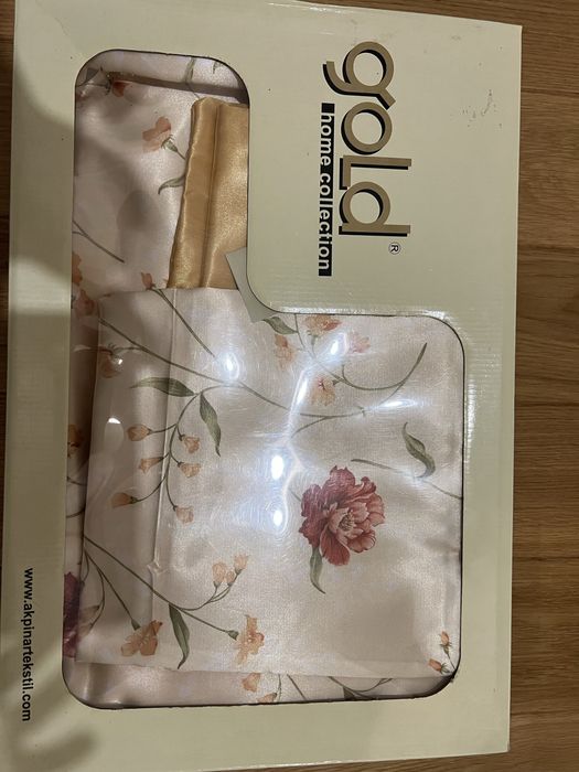 Новий комплект постільної білизни Gold Home Collection