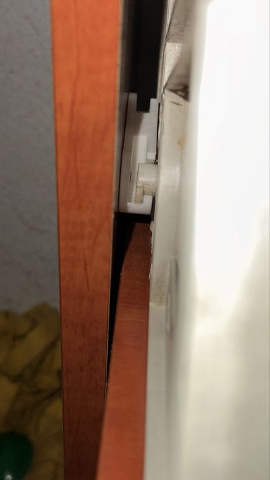 Dobradiça sapateiras IKEA