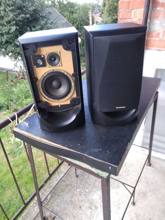 kolumny glosnikowe technisc   100w 6 omuw sprawne  mocne