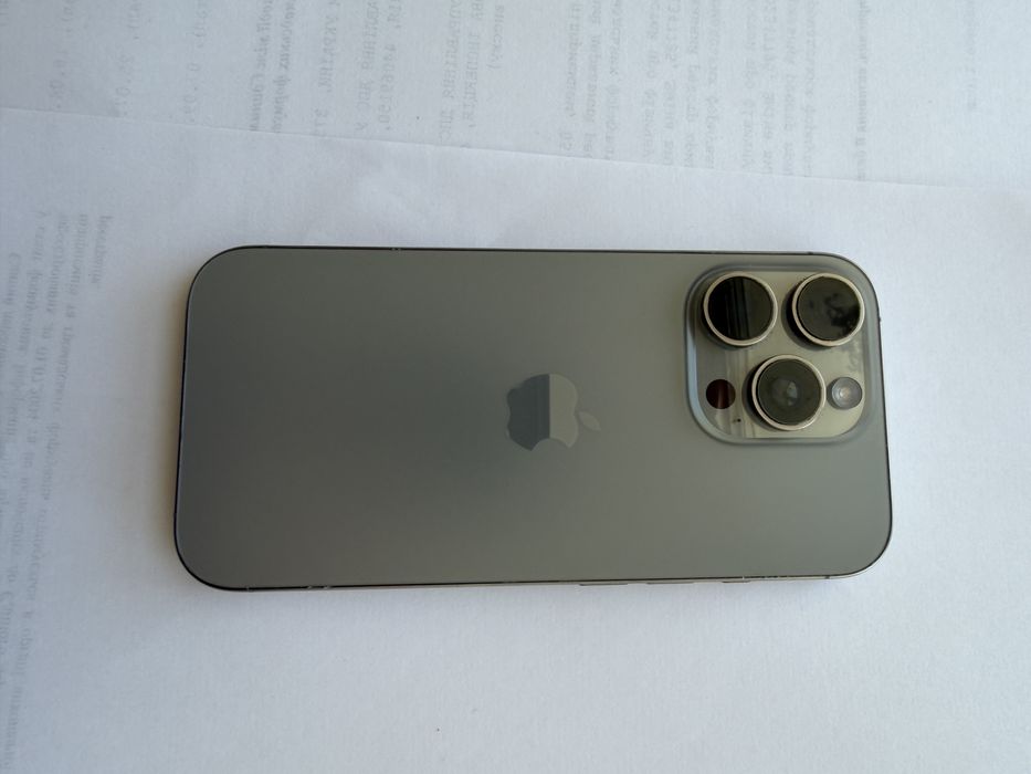 Iphone 16 pro телефон