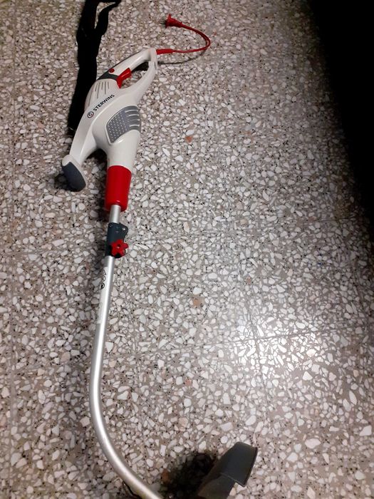 Aparador de relva profissional