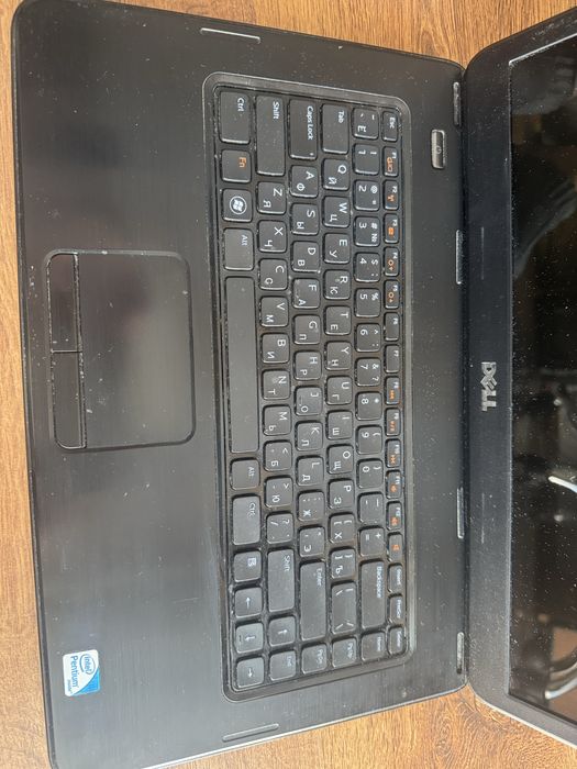 Dell inspiron N5040 Intel P6200 ram 2gb, hdd 320 gb