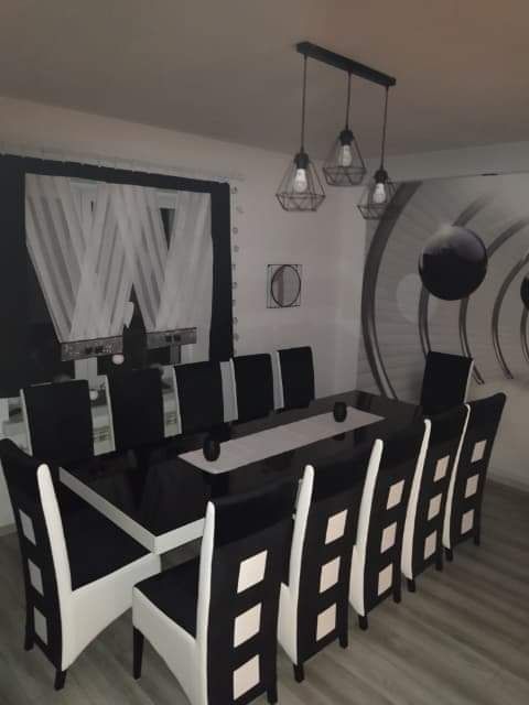 Krzesła do salonu, jadalni, kuchni