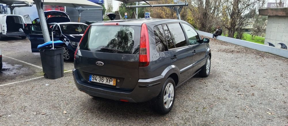 Ford Fusion 1.2 Full Extras 2004 75cvs