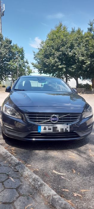 VOLVO S60 D2 momentum