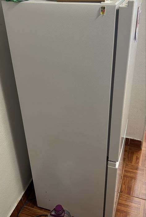 Frigorifico e maquina roupa