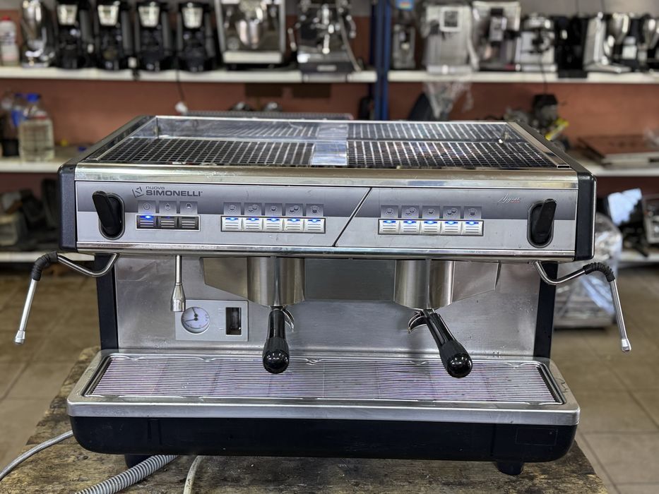 Продам кофемашину Nuova Simonelli Appia