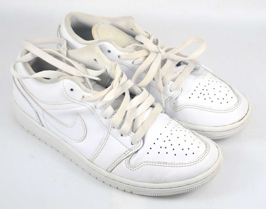 Używane Buty Air Jordan 1 Low Białe DV0990 roz. 38,5