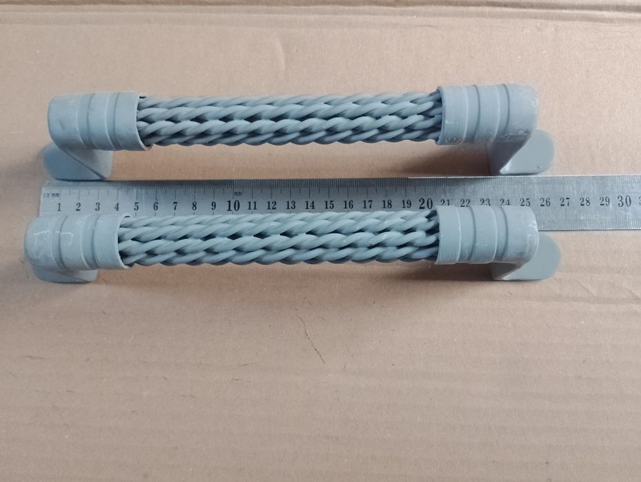 Ручки на клітку ,ворота, гараж.