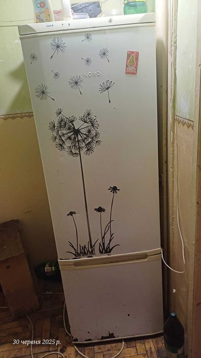 Продам холодильник