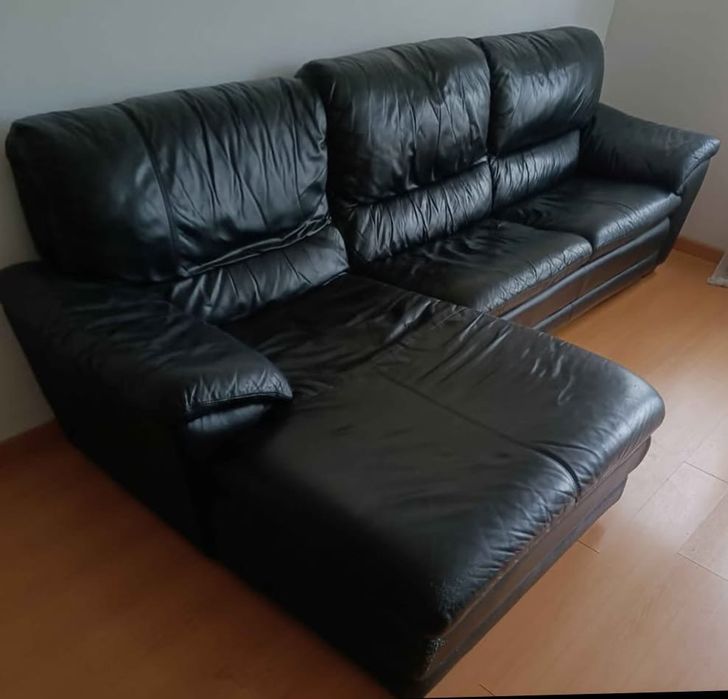 Sofá semi novo a sair a despachar