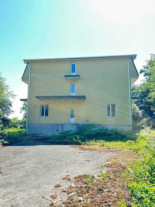 Продам готель Сатанів
