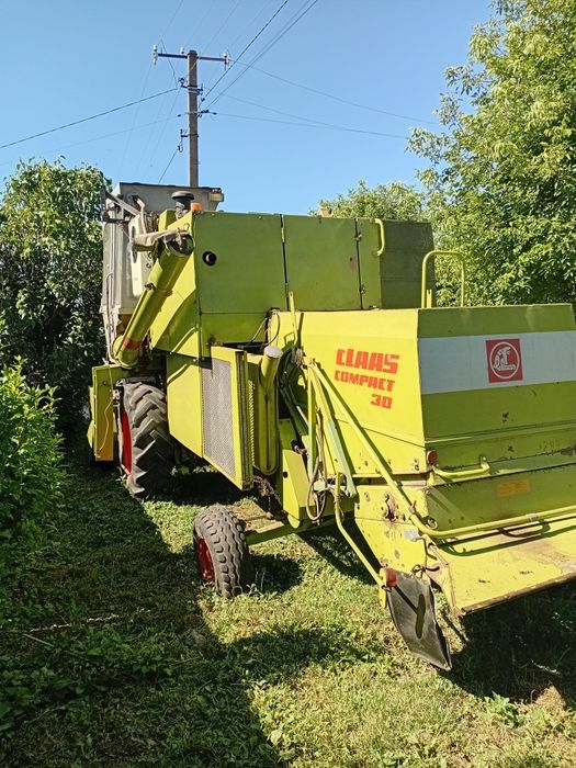 Продам Комбайн Class Compact 30