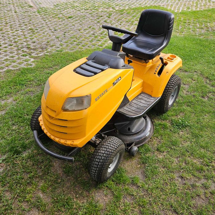 Traktorek ogrodowy STIGA Estate Tornado, silnik Briggs & Stratton