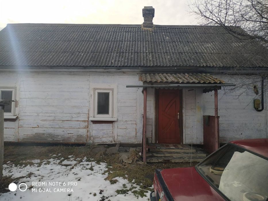 Продам будинок з земельною ділянкою в м. Рівне по вулиці Тиннівська