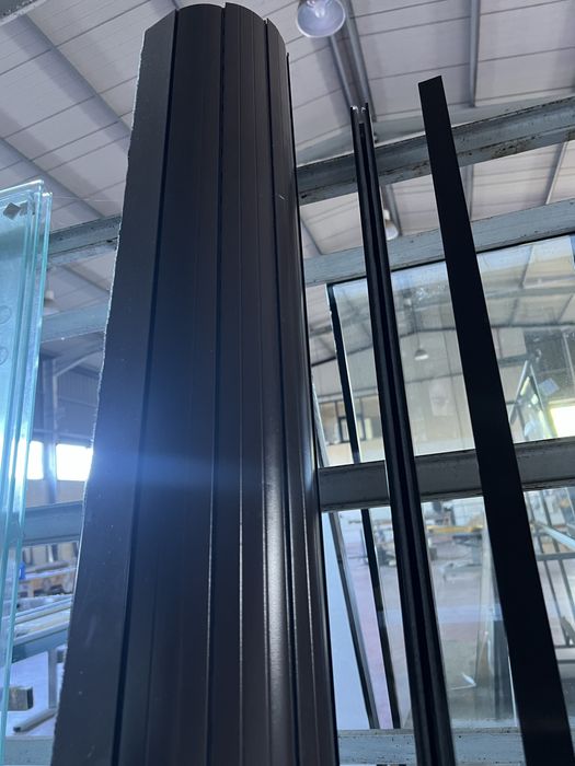 Estore termico lacado castanho NOVO - com calhas