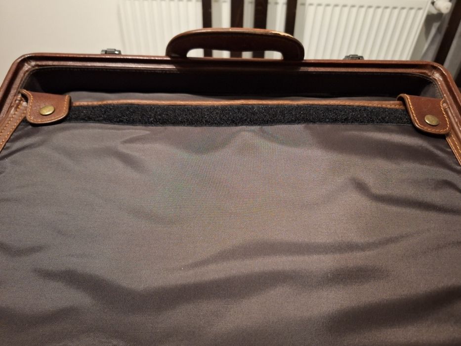 Walizka na dokumenty