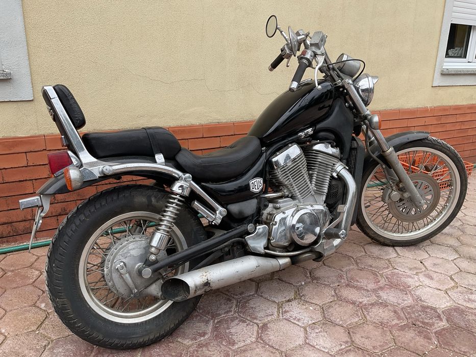 Suzuki Intruder VS 800