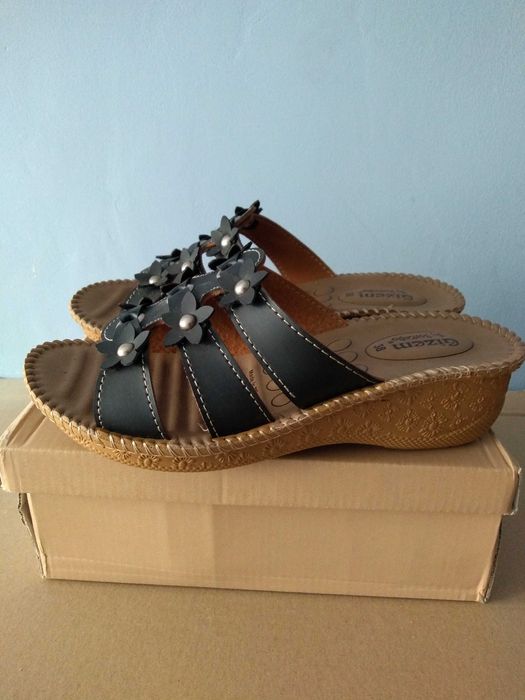 Buty damskie, klapki rozm 38(37)