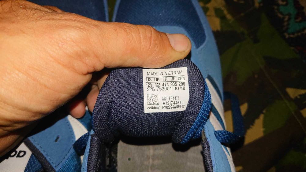 Buty sportowe adidas 12 - nowe