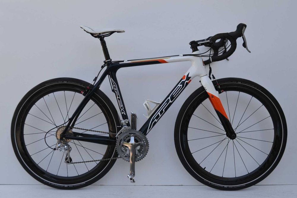 Przełajowy Apex carbon 3x10 shimano 105 koła carbon quasar rama L 54