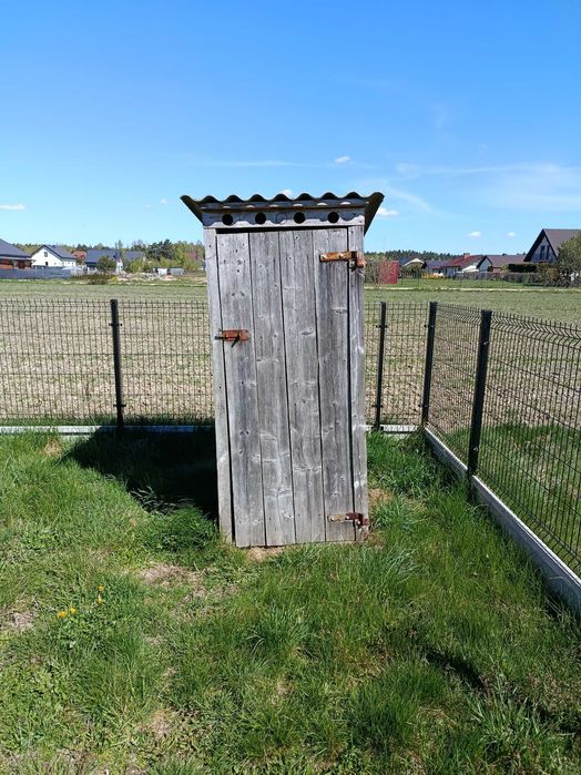 Wychodek WC toaleta
