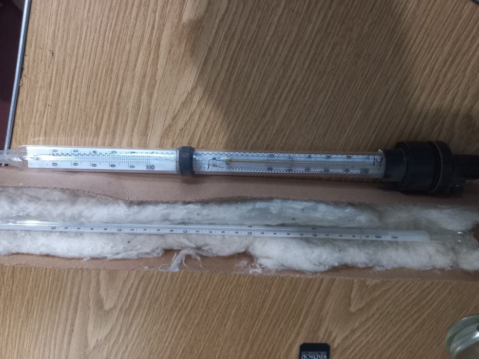 Термометр електроконтактний