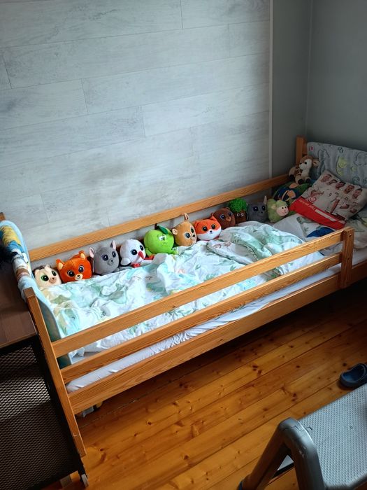Sprzedam łóżko dla dziewczynki