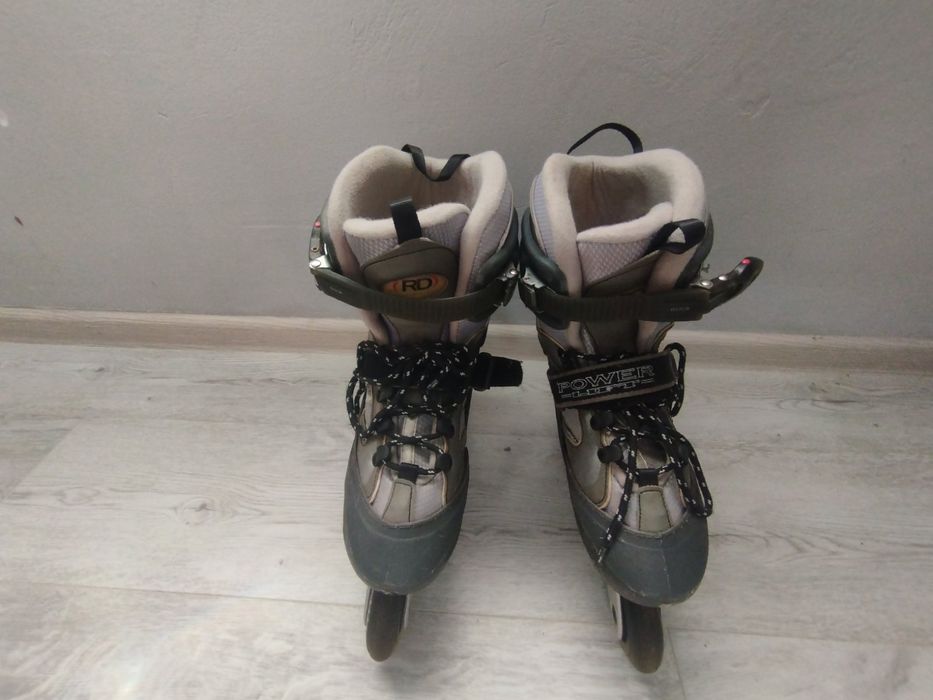 Ролики сірі жіночі