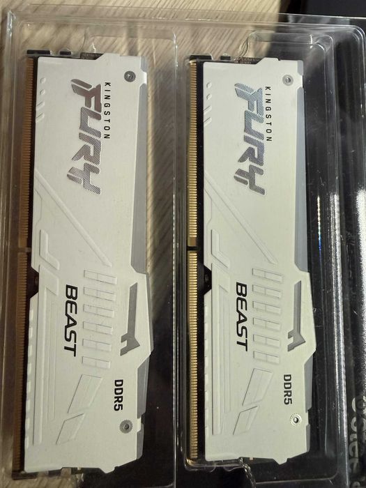 Kingston FURY Beast 64GB (2x32GB) DDR5 5200MHz CL40 White