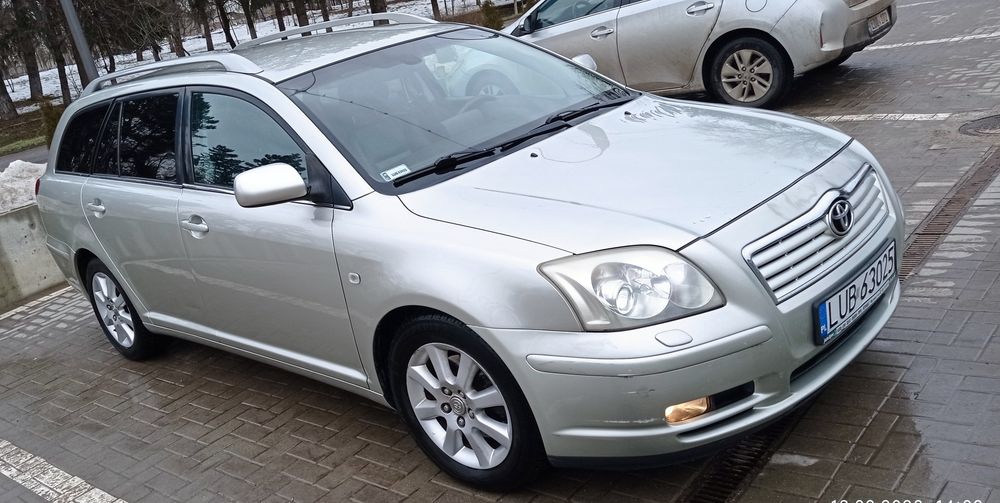 Toyota Avensis...