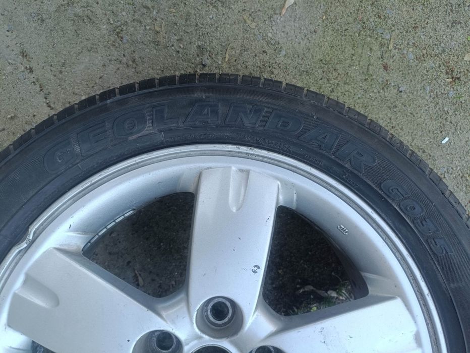 Yokohama Geolandar G035 215/55R17 94v