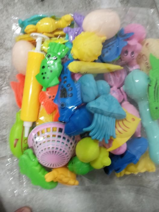 Zestaw zabawek magnetycznych rybki