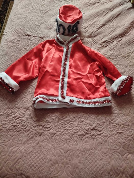 Карнавальний костюм для хлопчика Новий рік і двоє шароварів