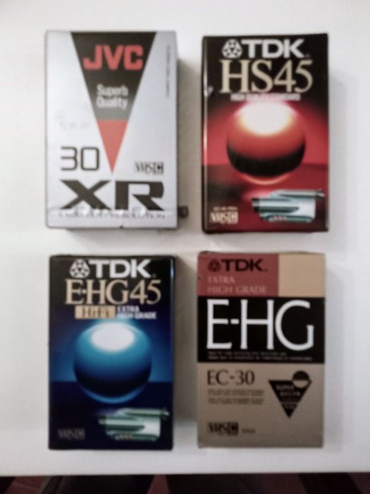 Cassetes video e áudio virgens