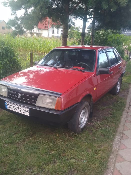Машина ваз 2199.