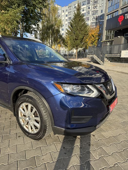 Nissan Rogue SV AWD