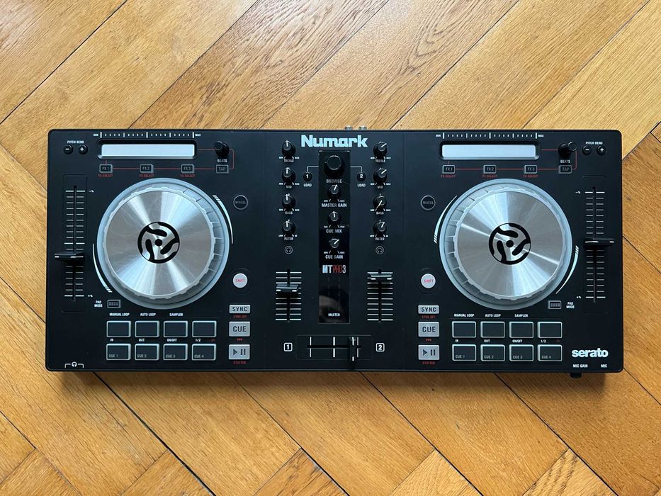 Kontroler DJski Numark Mixtrack Pro 3 III Serato midi dj mikser mixer