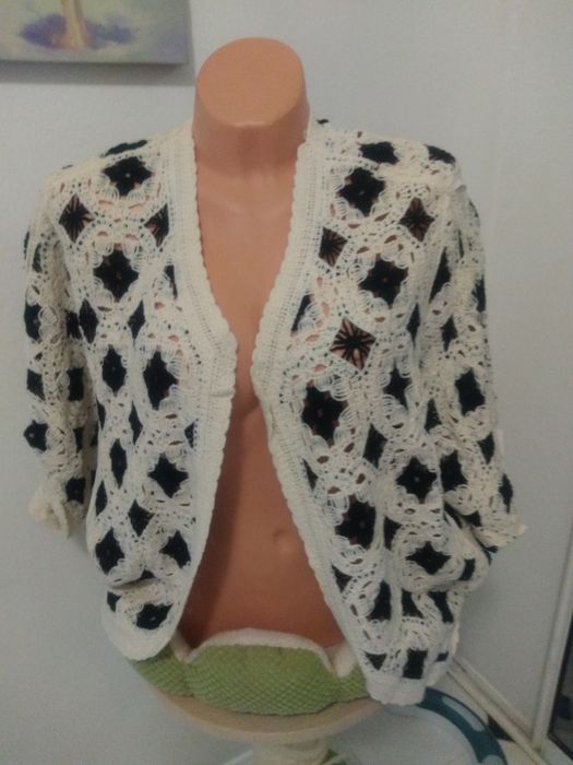 Nowa z metką ażurowa narzutka