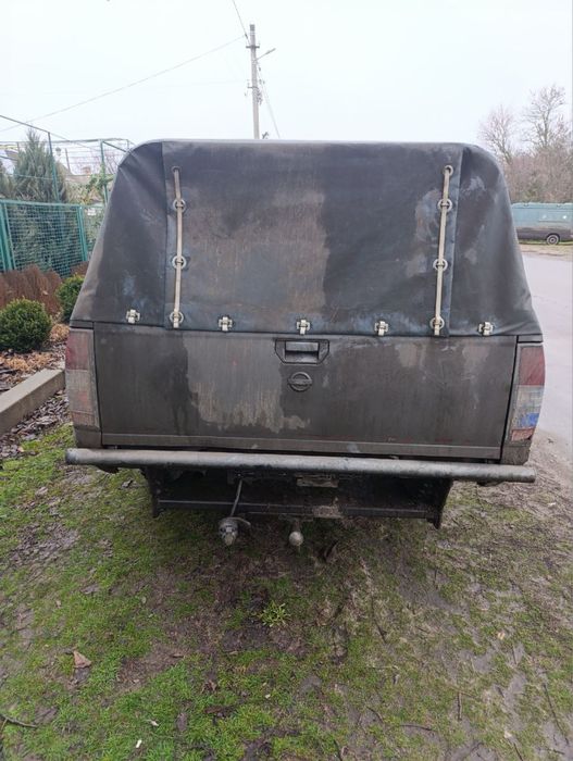 Пикап nissan np 300 navara 2009