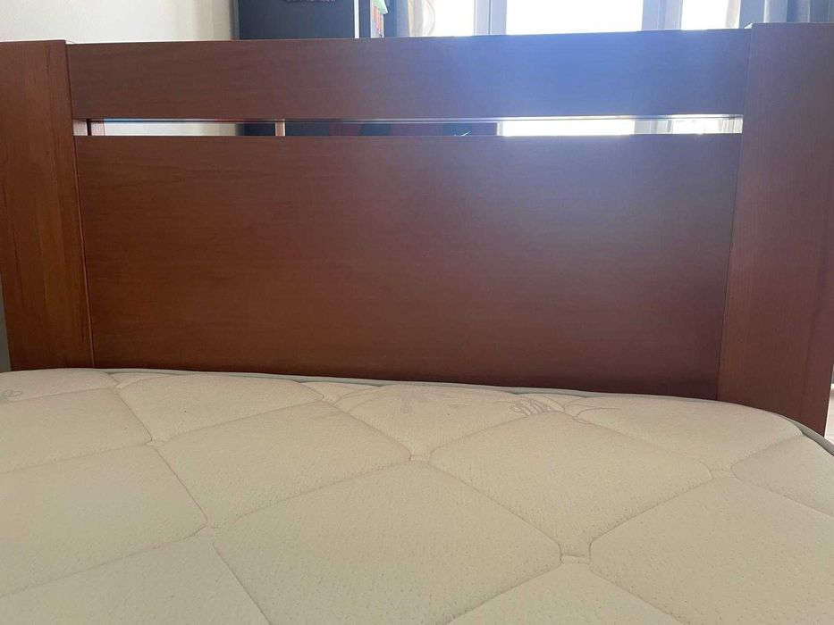 2 Camas sommier com arrumação e cabeceira