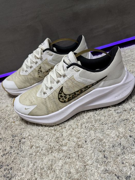 Nike Air zoom кроссовки размер 40
