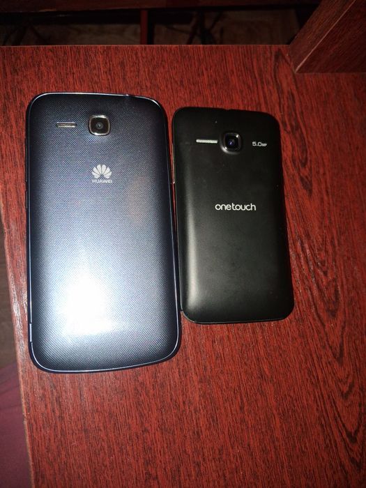 2 smartfony Alcatel i Huawei. Uszkodzone,  nie włączają się.