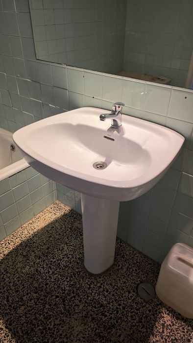 Sanita + bide + lavatório