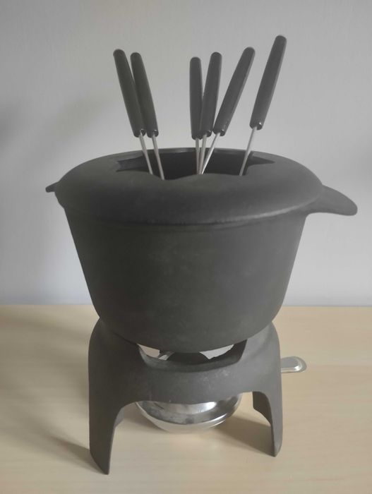 Zestaw żeliwny do FONDUE FUNDE dla 6 osób do czekolady z podgrzewaczem